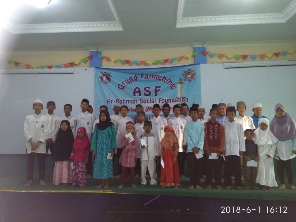 OPH SMP Ar Rohmah : "Berbagi Itu Keren" 4 asf 4