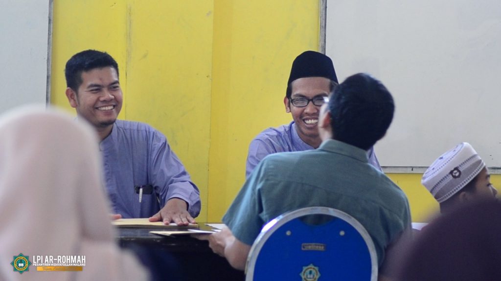 Pembagian Raport Sisipan UTS Ganjil 201820191