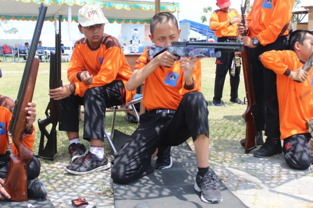 SMP Ar Rohmah Meraih Dua Medali Dari Kejuaraan Menembak Se Malang Raya 2