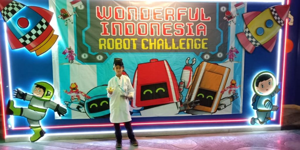 Siswa SMP Ar Rohmah Raih Juara Lomba Drone WIRC Jawa Timur 2