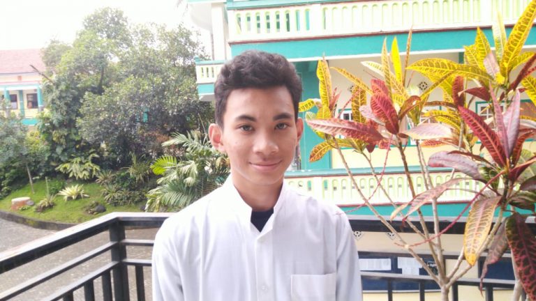 Hafidz 30 Juz Alumni SMA Ar Rohmah Tampil Di Acara Damai Indonesiaku