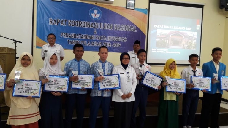 Dua Siswa Lembaga Pendidikan Islam SMP Ar Rohmah Juarai OSK Malang 2019