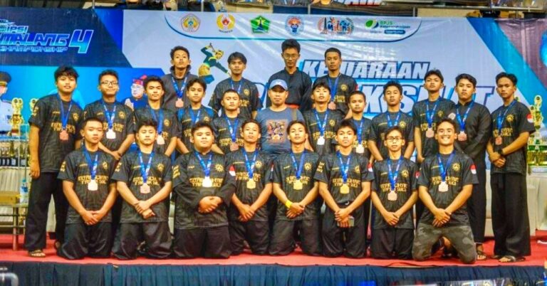 Kejuaraan Pencak Silat Piala Kemenpora RI, Santri SMA Ar-Rohmah Putra Boyong 26 Medali