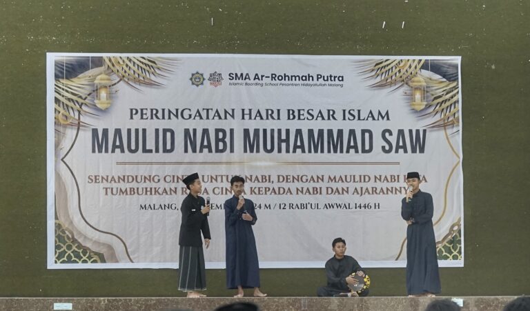 SMA Ar-Rohmah Putra Gelar Peringatan Maulid Nabi Muhammad SAW