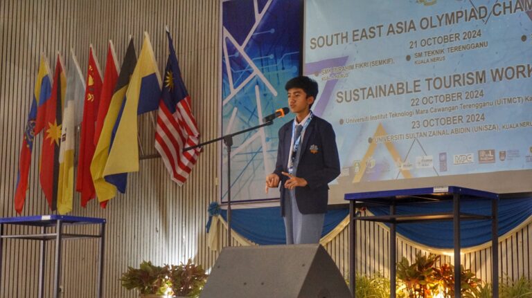 Bangga! 31 Santri SMA Ar Rohmah Tampil di ASEAN Olympiad Science & Language Championship 2024