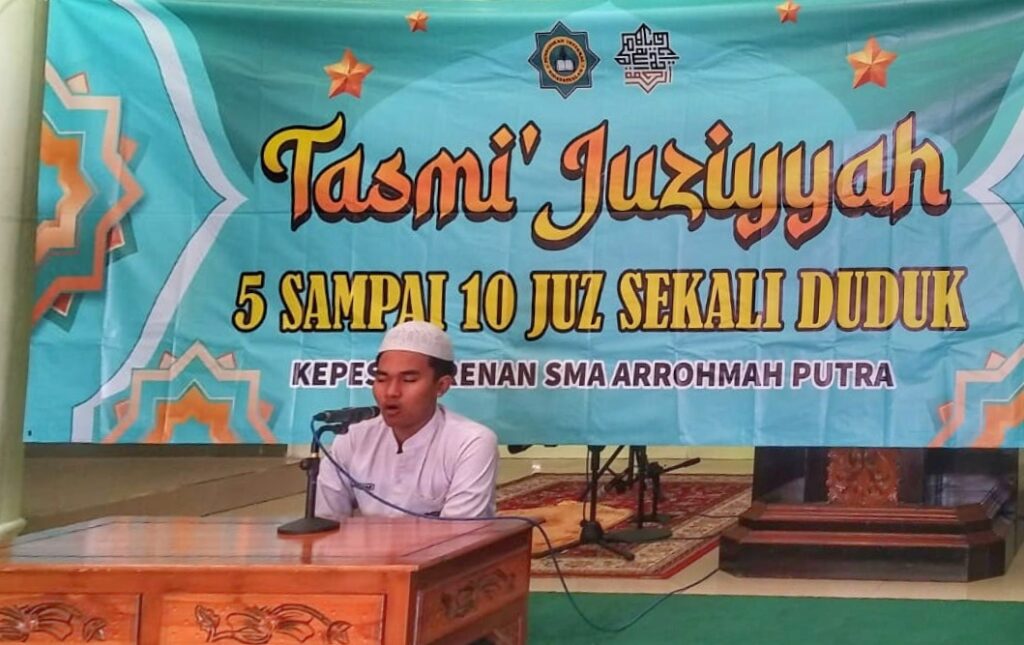 Juziyyah Al-Qur'an, Sekali Duduk Santri SMA Ar-Rohmah Putra Sukses Setorkan 10 Juz Hafalan