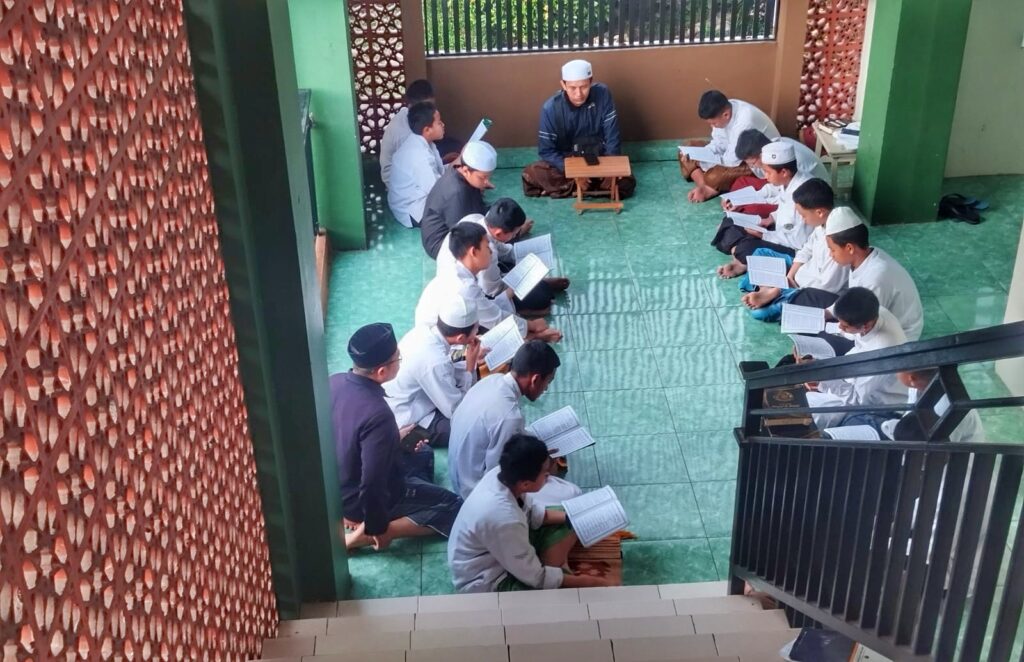 Tingkatkan Kualitas Bacaan Al-Qur'an Santri, Kepesantrenan Ar-Rohmah Putra Terapkan Metode UMMI