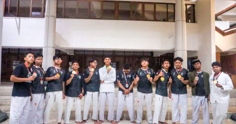 SMA Ar-Rohmah Putra Borong Medali Kejuaraan Taekwondo KBPP Polri Jatim Cup ke-2