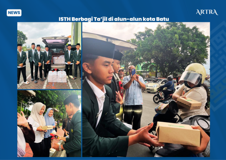Inspiratif! Santri SMP Ar-Rohmah Putra Sisihkan Uang Saku demi Berbagi Takjil di Alun-Alun Batu